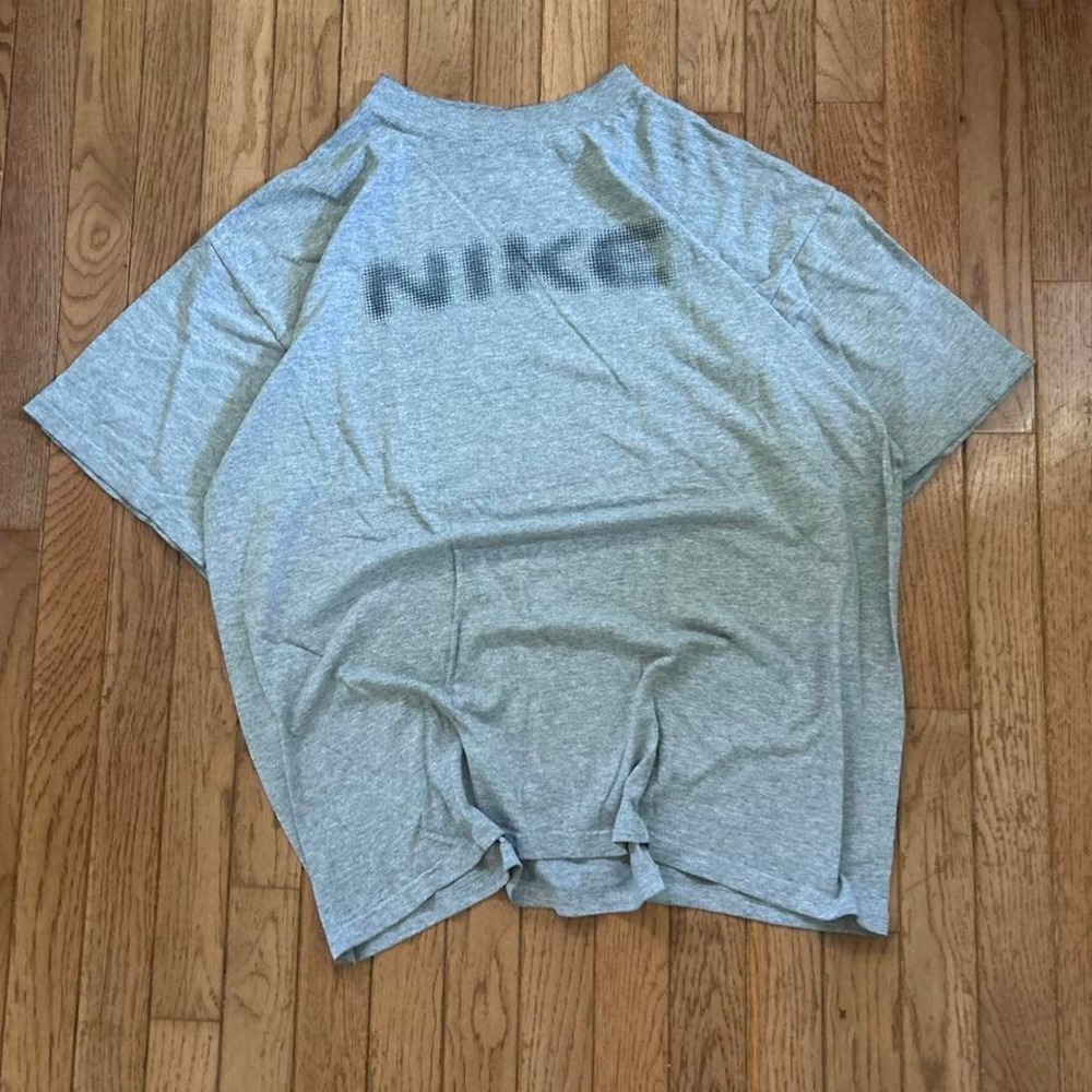 Vintage 90's‎ Nike Graphic Shirt